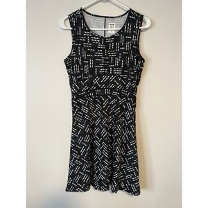 Title Nine 9 Buttah Stretch Tank Fit Dress Gray Pink Black White Multi Size S